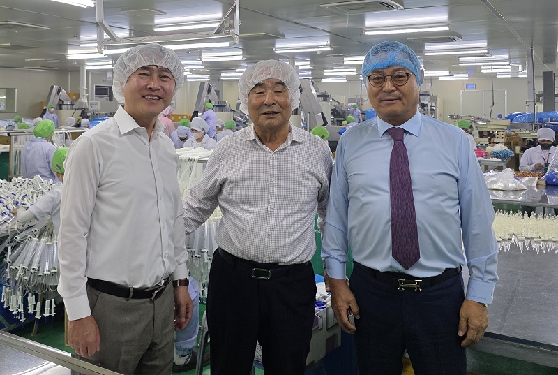 현지 동포 기업 Cosmomedical 방문